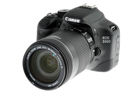 Canon EOS 550D + Canon EF-S 18-135mm IS vs Canon EOS 70D + Canon EF-S 18-55mm f/3.5-5.6 IS STM Karşılaştırma